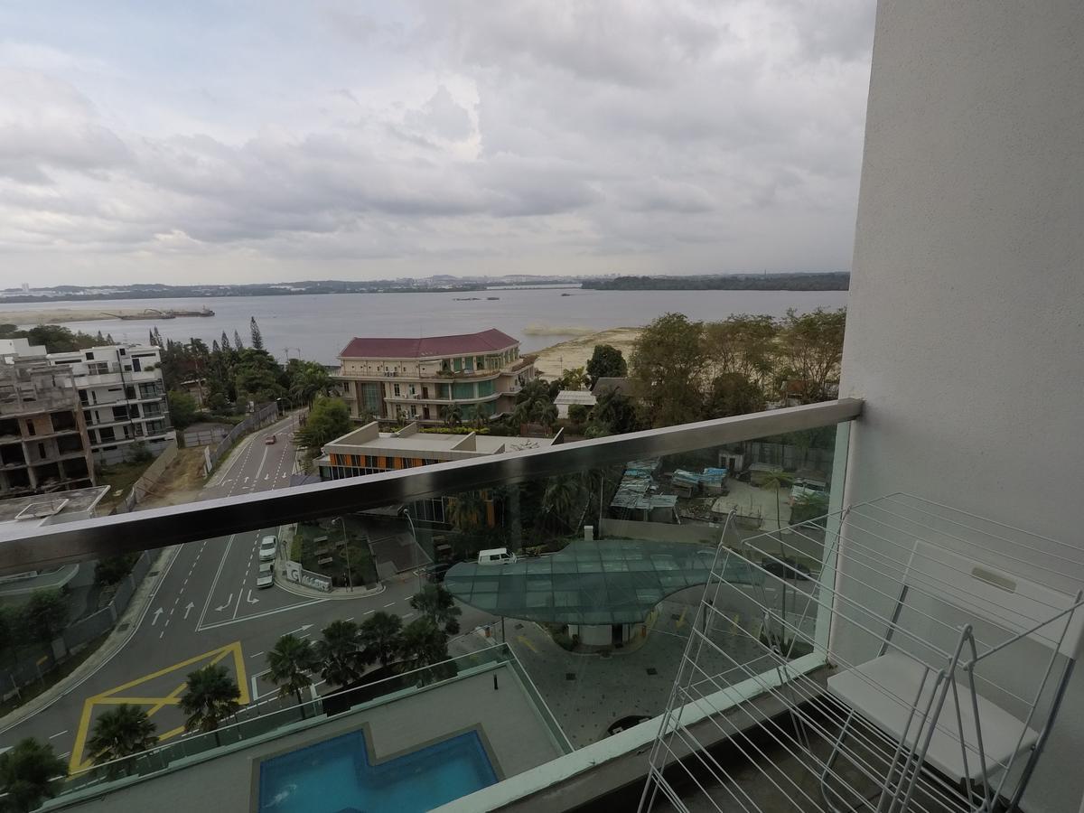 3r2b Seaview * Johor Bahru
